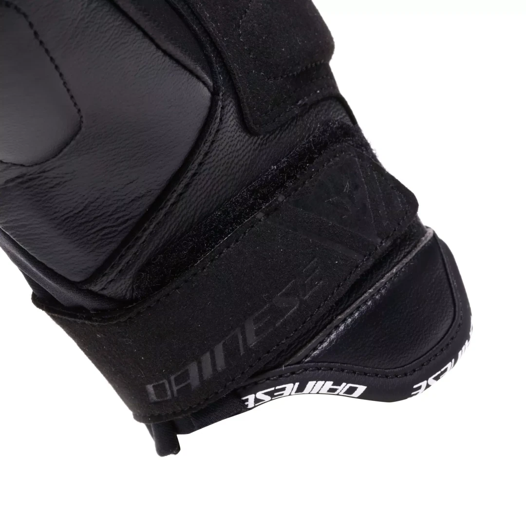 DAINESE REACTO CARBON SHORT BLACK WOMEN GLOVES